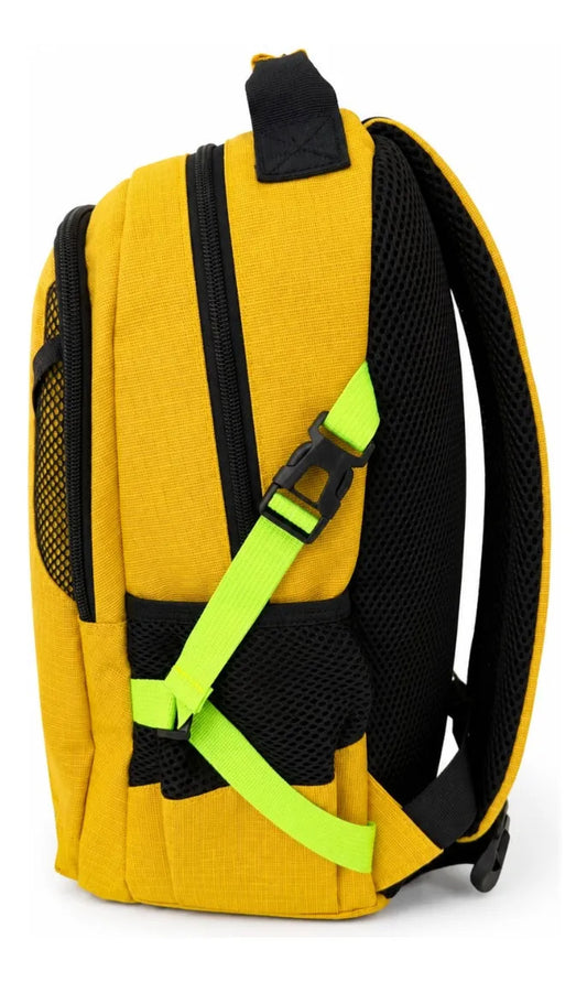 Mochila Lluvia Color Mostaza Con Broches De Seguridad