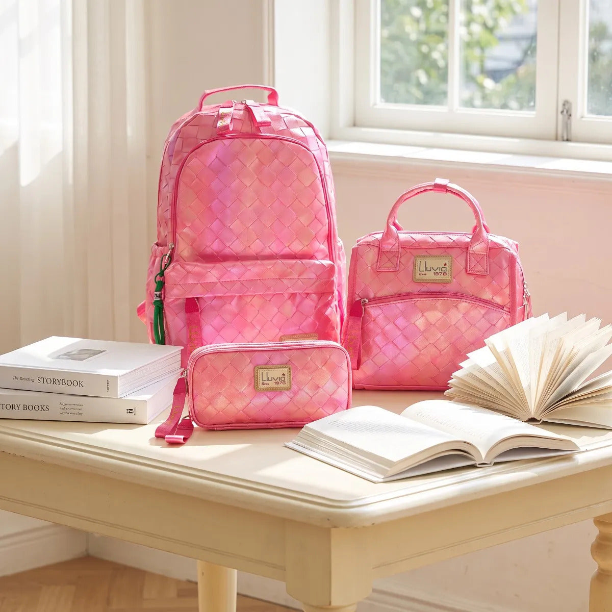 Set Juvenil Lluvia Fucsia Tornasol Diseño Rombos Tres Piezas