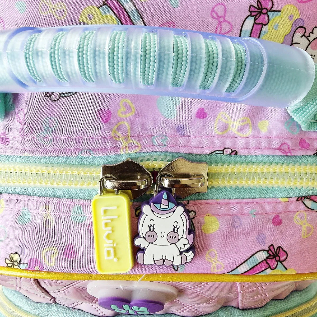 Mochila Kinder Lluvia Rosa Unicornio con Luz Diseño Pastelito