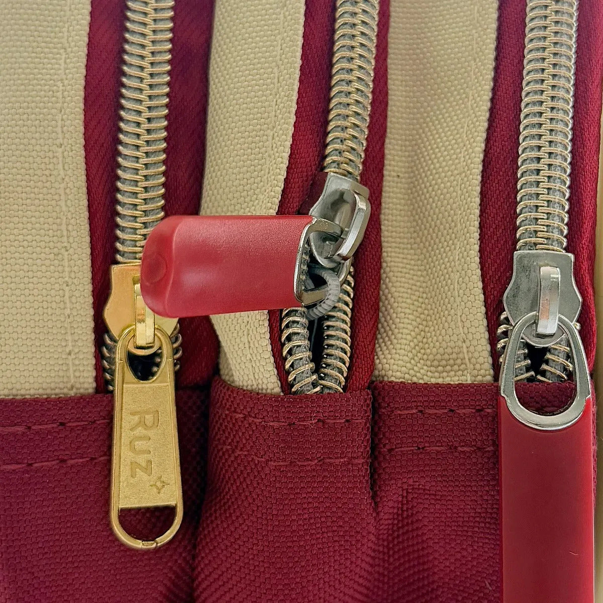 Set Mochila Escolar Ruz Vino Harry Potter y Buho Tres Piezas