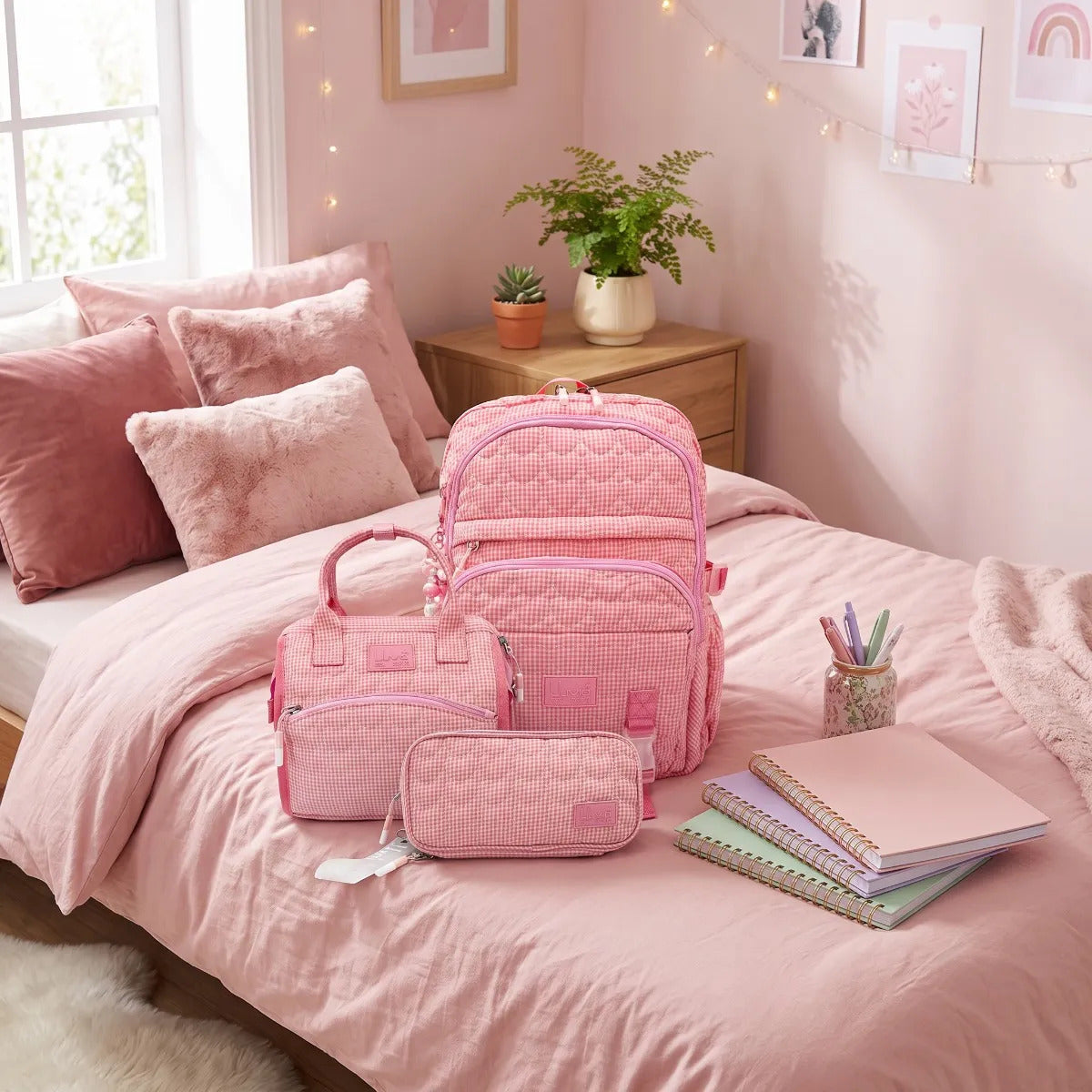 Set Escolar Lluvia Rosa con Diseño de Vichy