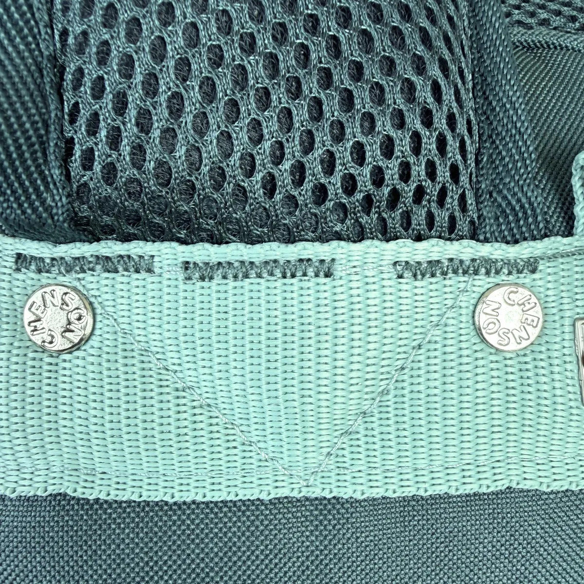 Mochila Escolar Chenson Verde Oscuro Diseño Balón de Fútbol