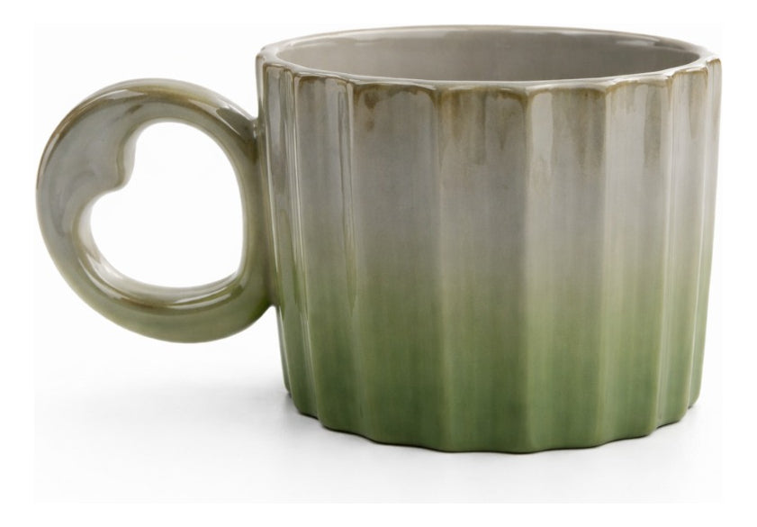 Taza Acanalada Degradado Pastel Con Aza De Corazon 350 Ml