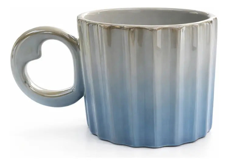 Taza Acanalada Degradado Pastel Con Aza De Corazon 350 Ml