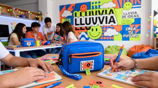 Lapicera Escolar Lluvia Color Azul Gran Capacidad 3 Cierres