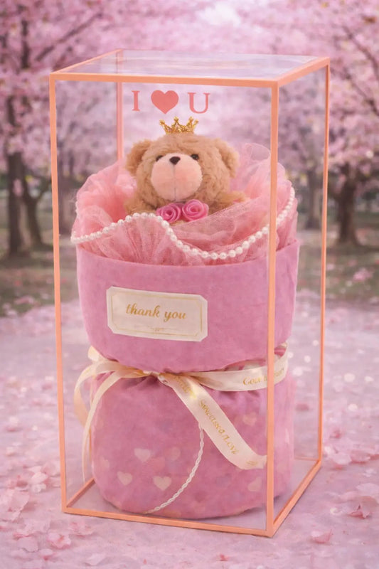 Detalle Romántico Con Osito Rosa Y Corona En Caja De Acetato
