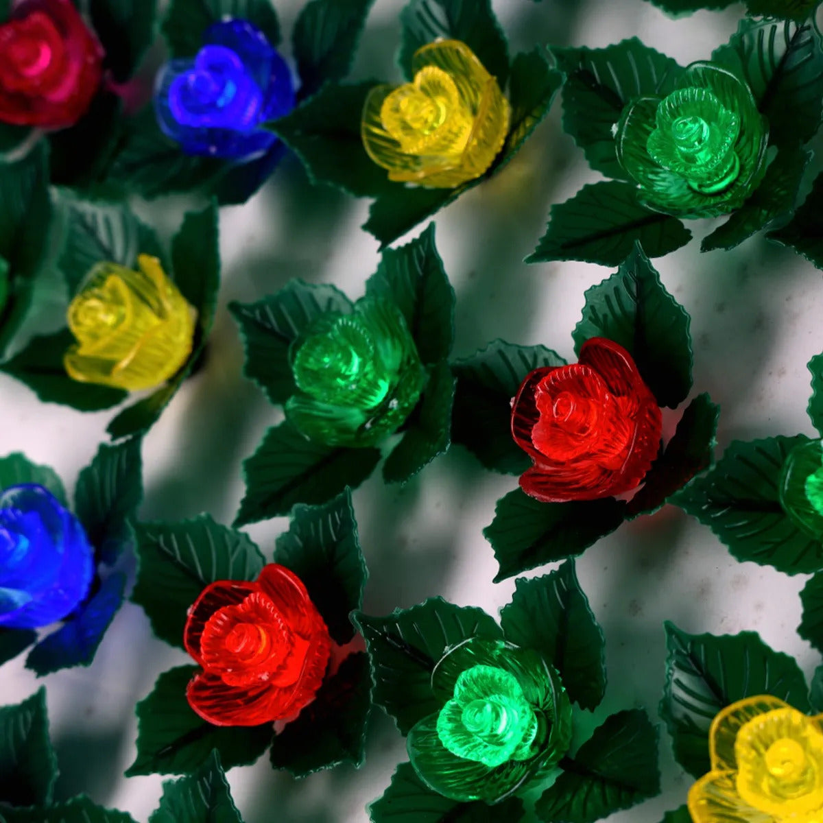 Serie JL 28 Flores Multicolor Con Luz Mágica 2.5 Metros