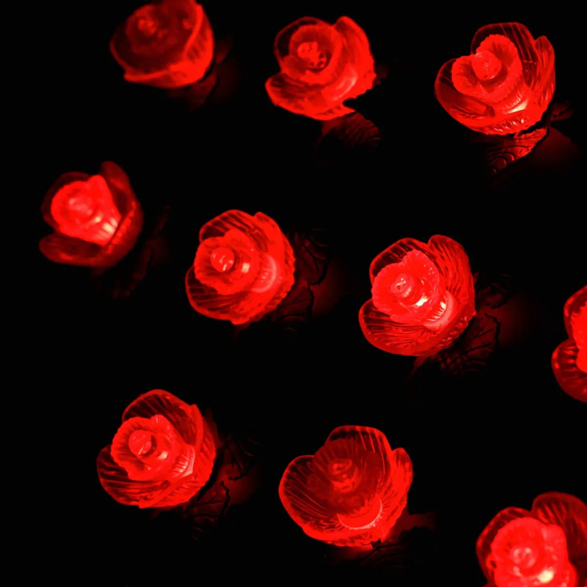 Serie Navideña JL 27 Rosas Rojas Iluminadas Cable Claro