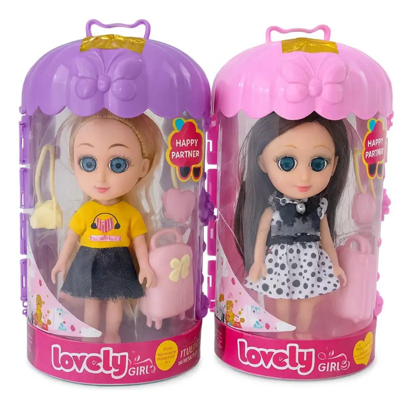 Muñeca Candy Toys Con 16 Accesorios En Estuche Cápsula