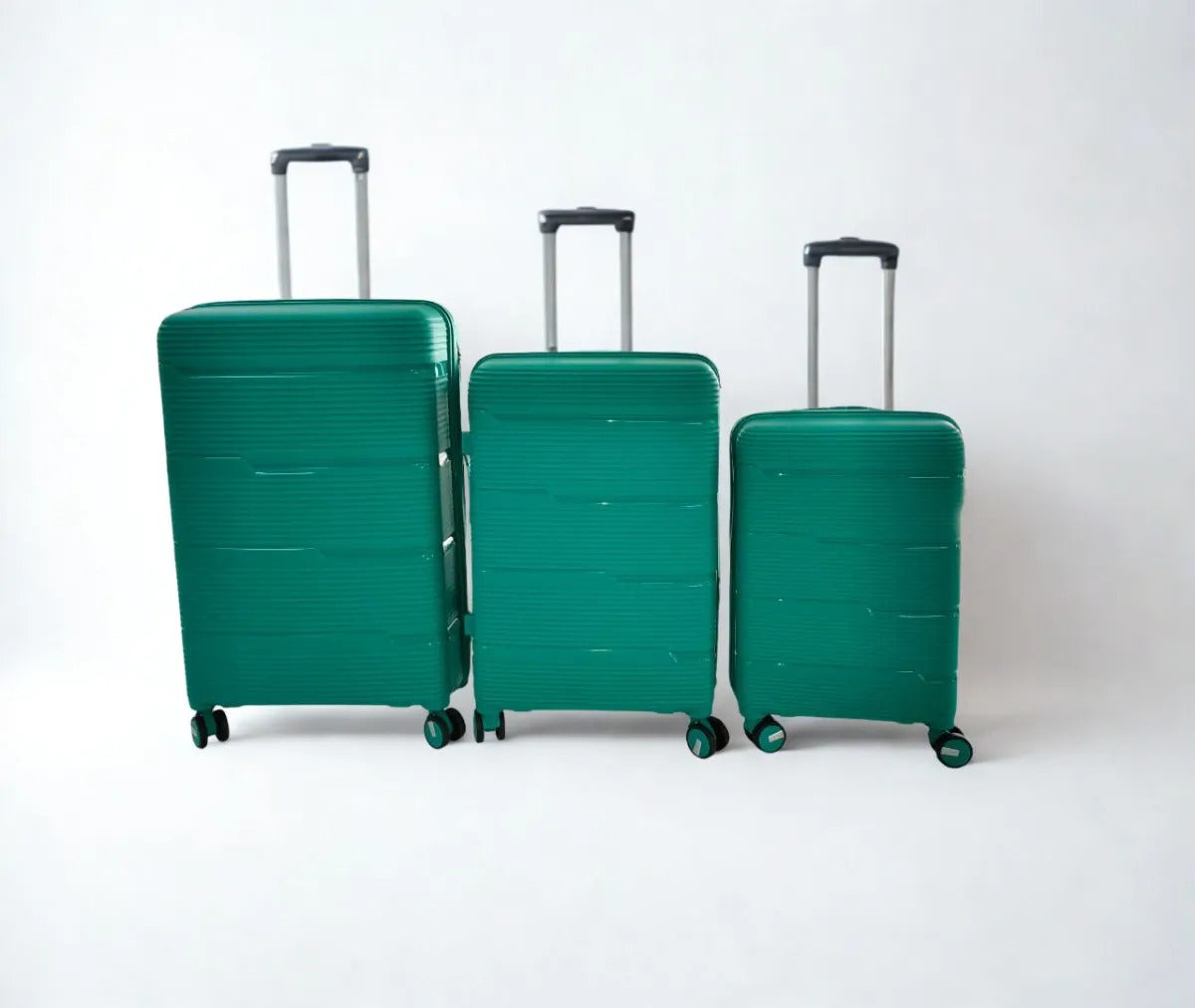 Juego De 3 Maletas Verde Lluvia Diseño En Líneas Para Viaje