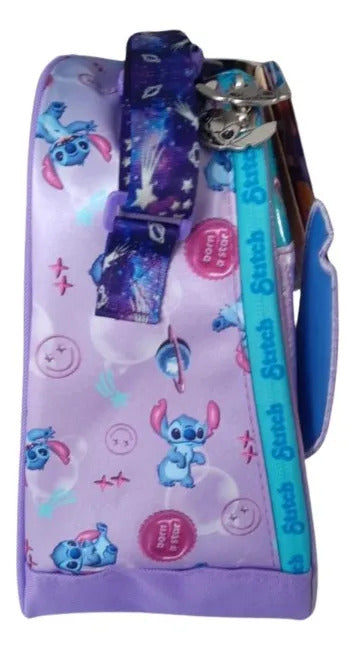 Lonchera Ruz  Color Lila Stitch 3d Práctica Y Con Correa